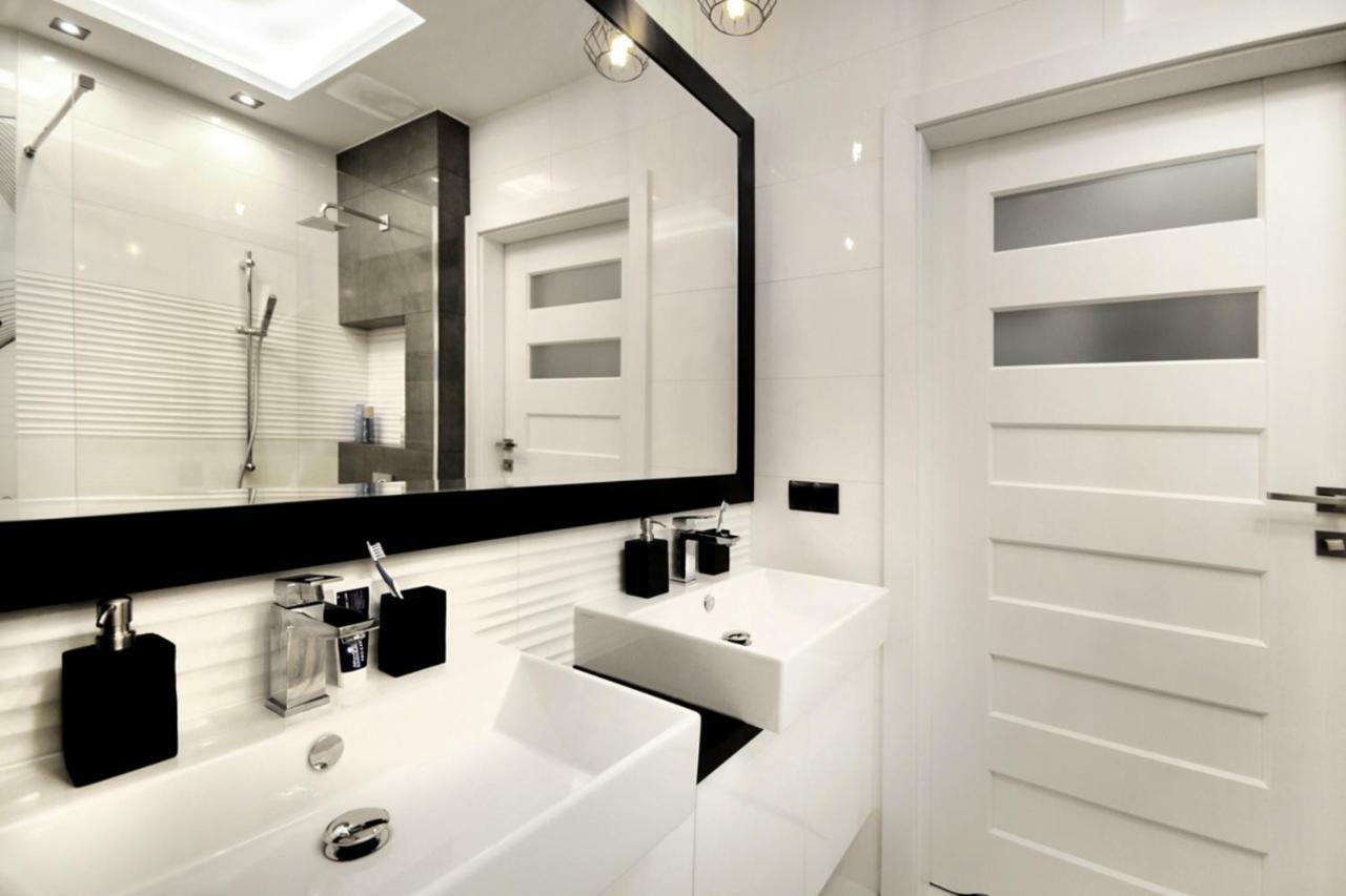 Bulwary Wislane P&O Serviced Apartments With Ac Varşovia Exterior foto