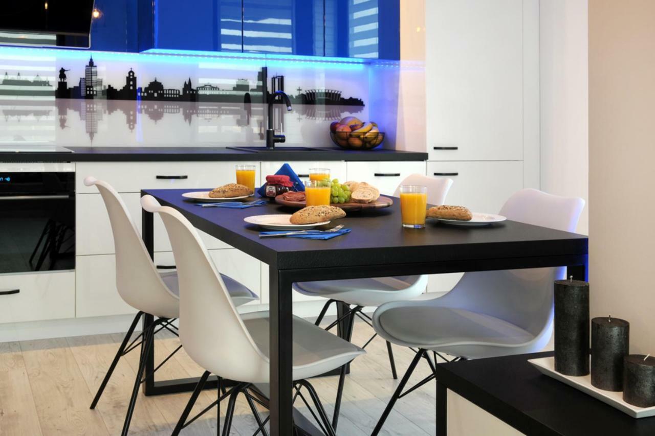 Bulwary Wislane P&O Serviced Apartments With Ac Varşovia Exterior foto