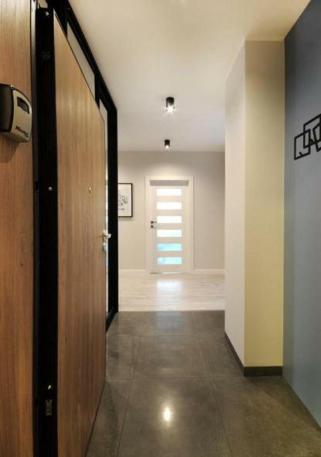 Bulwary Wislane P&O Serviced Apartments With Ac Varşovia Exterior foto